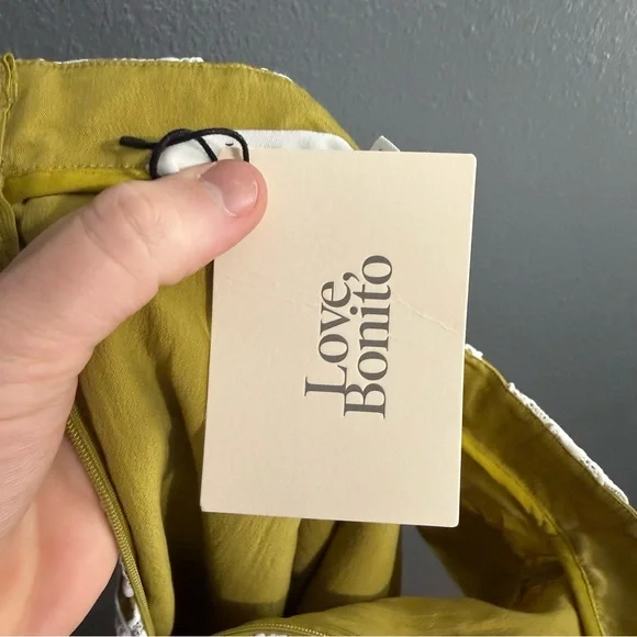Love Bonito NWT Lace Cutout Mini Dress Size M - Picture 12 of 12